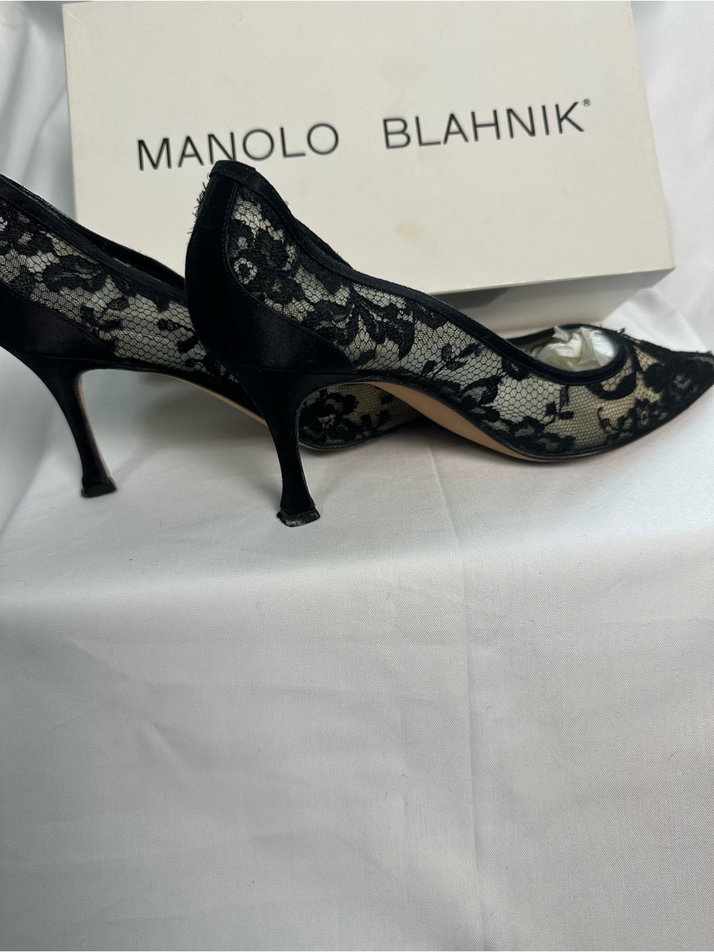 Manolo Blahnik Black Lace Mesh Pumps EU 36 US 6 Made
